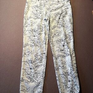 Chico's Light Gray Floral Cropped Jeans
